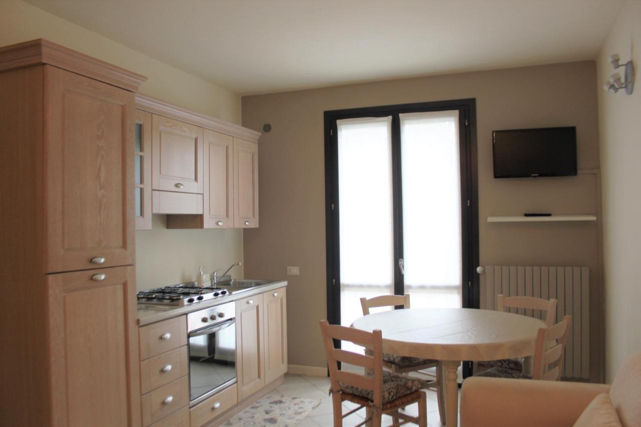 Ferienwohnung Casa Vacanza Dei Re-By Goccia Di Lago Moniga del Garda Exterior foto